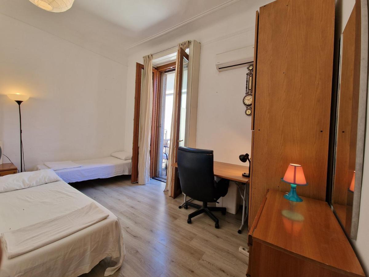 Private Room In A Quiet Apartment In The City Center Milano Exteriör bild